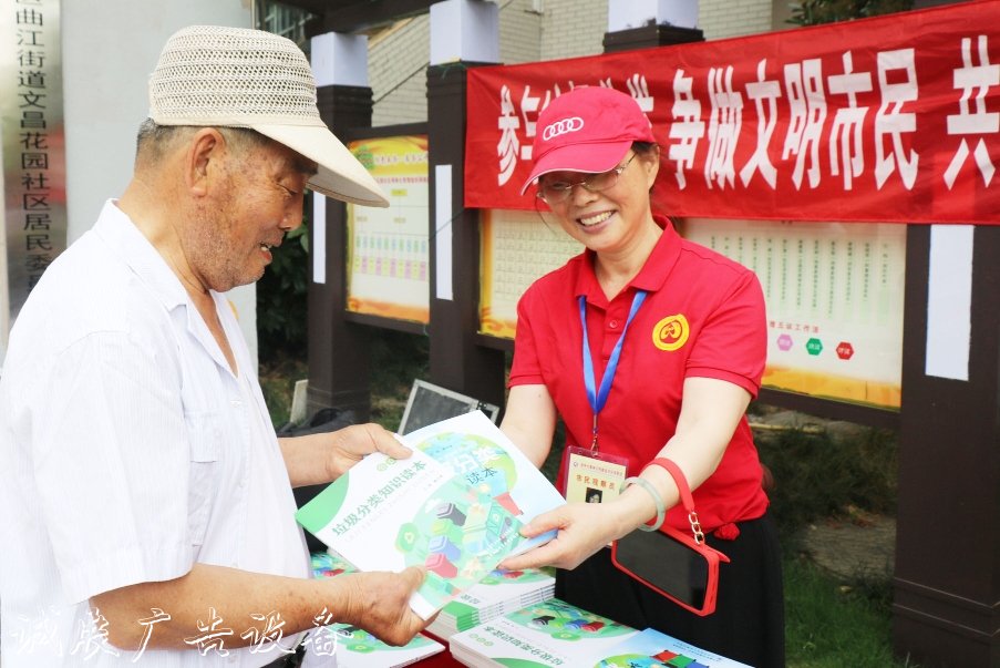 垃圾分類如何更上一廣告燈箱層樓？ 答案都在這里了